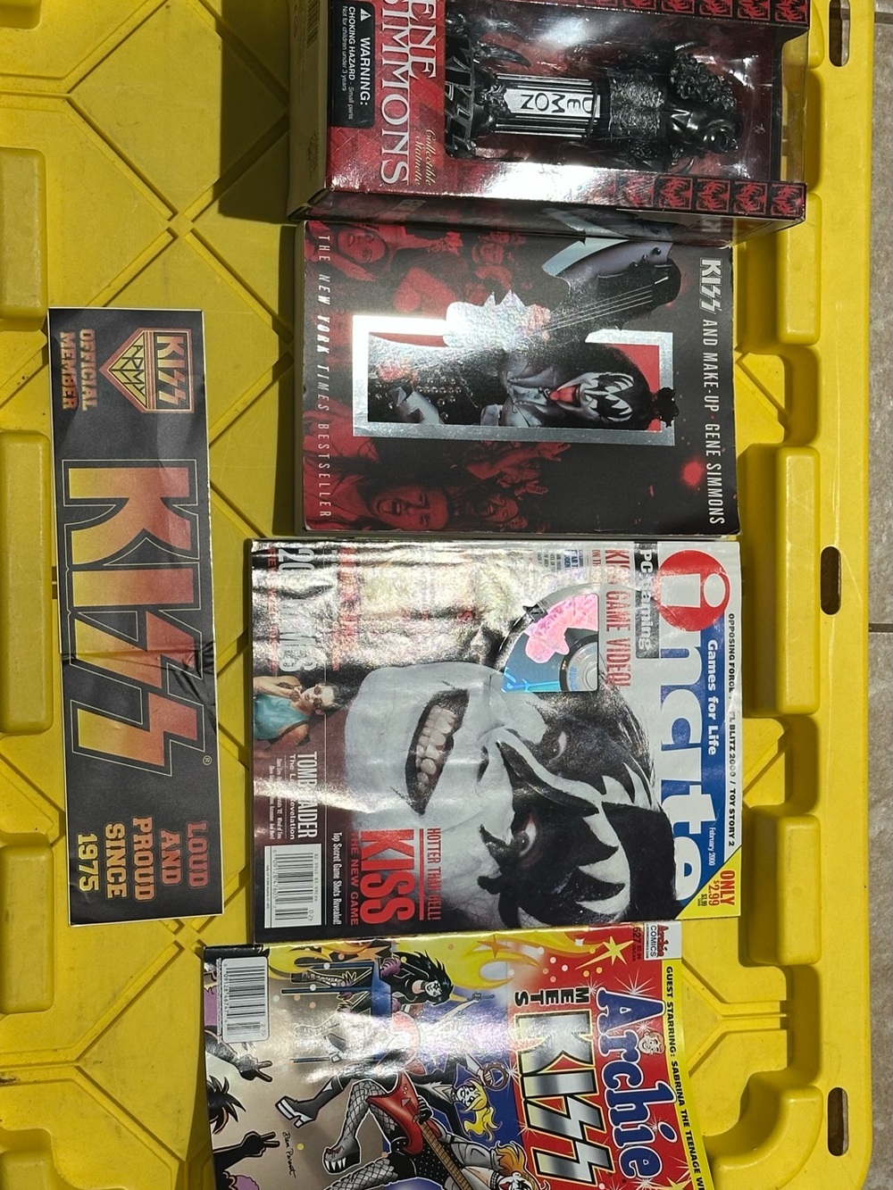 Kiss Branded collection